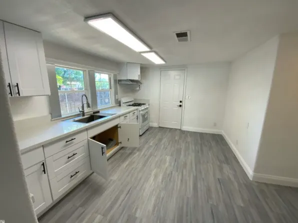 625 Faller Ave, Sanger, CA 93657