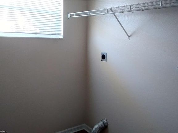 5th image of 3528 Valerie Blvd
