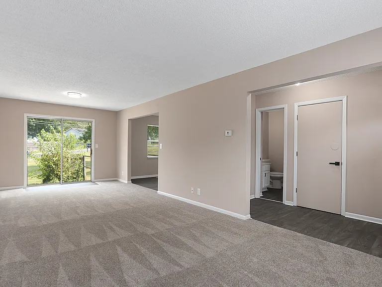 Parkwood Townhomes — Photo 4