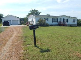 219 Threeway Rd, Warsaw, VA 22572