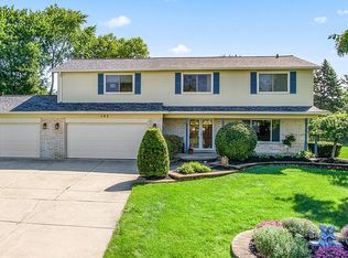 183 Longford Dr, Rochester Hills, MI 48309