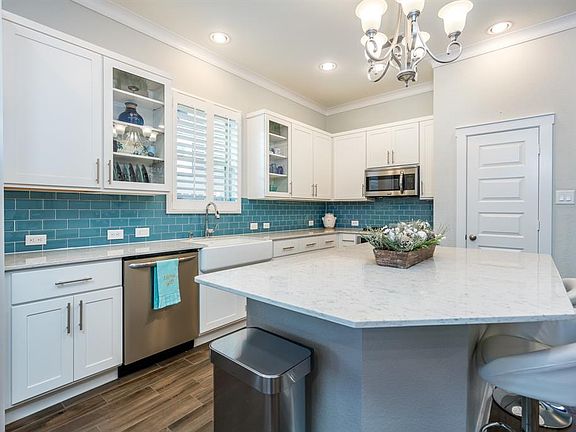5th image of 18415 Blue Hollow Heights Dr