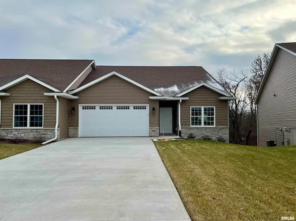 606 Titus Ct, Leclaire, IA 52753