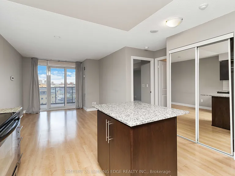330 Burnhamthorpe Rd W #806 — Photo 15
