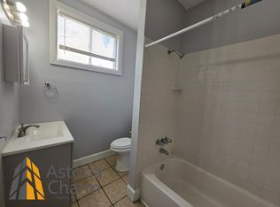 2206 Roslyn Ave #1, Baltimore, MD 21216