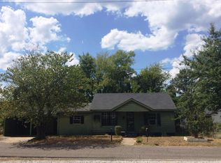 925 Railroad St, Columbus, MS 39701