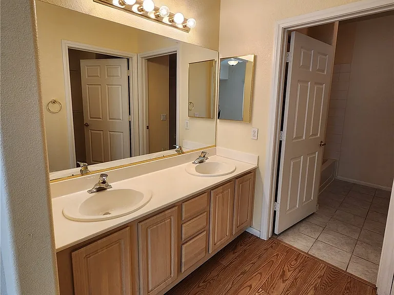 3917 Lazy Pine St #201 — Photo 18