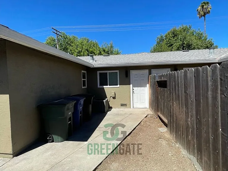 2500-2502 Rose Ave. — Photo 37