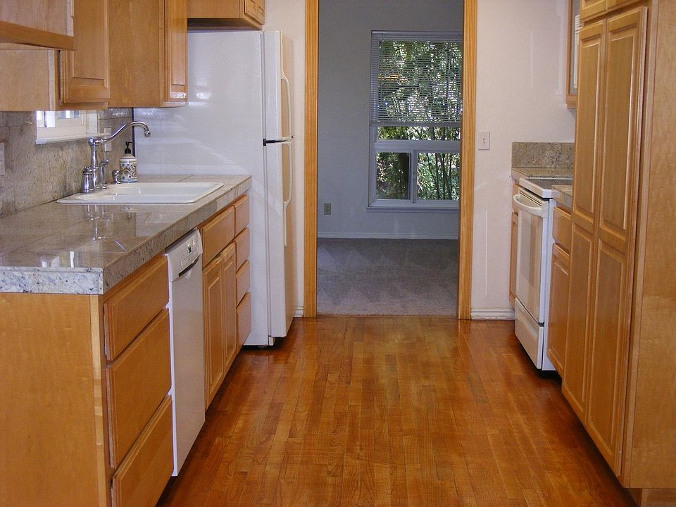 1st image of 447 Alamo Creek Ct