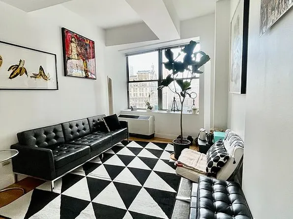 99 John St APT 2201, New York, NY 10038