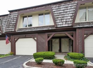 1549 Winnetka Rd, Glenview, IL 60025