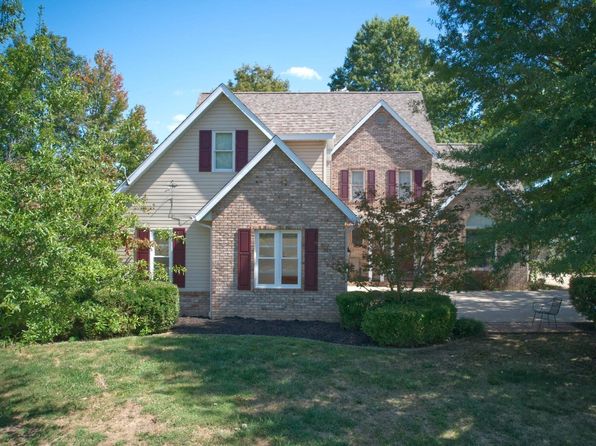 1803 N Dawn Dr, Marion, IL 62959