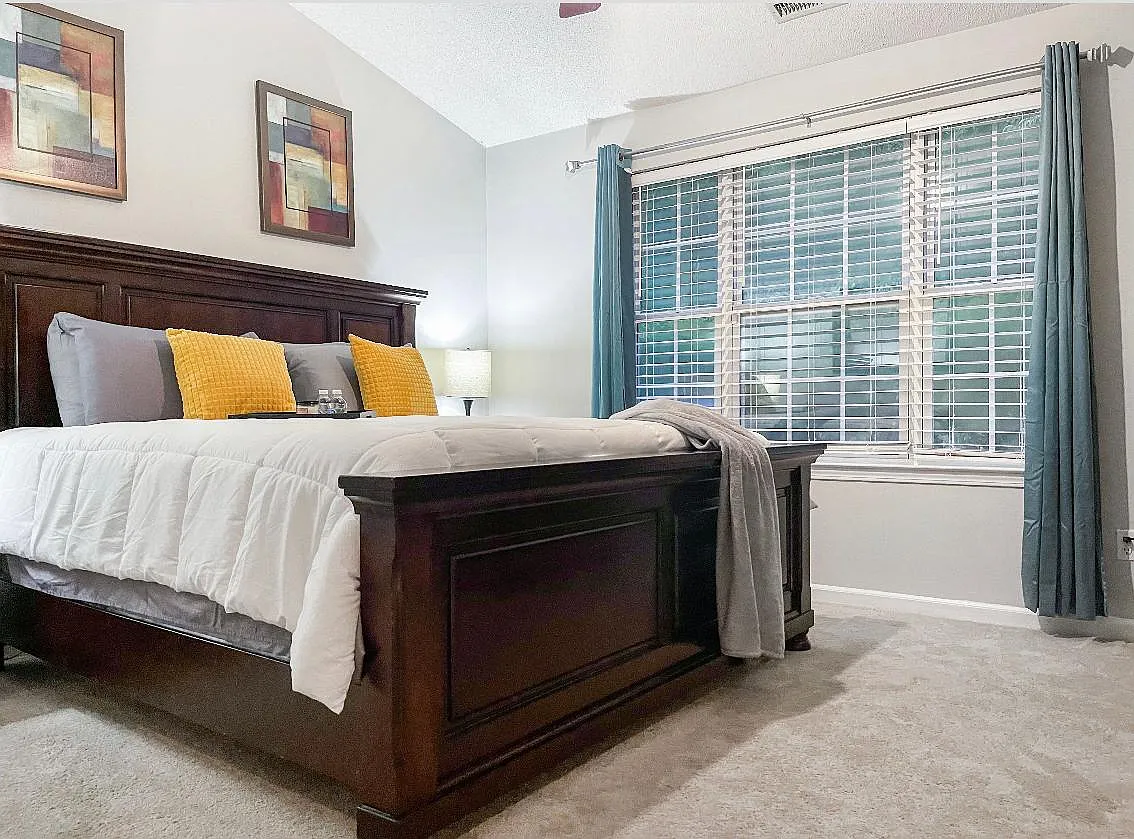 518 Quartz Dr — Photo 3