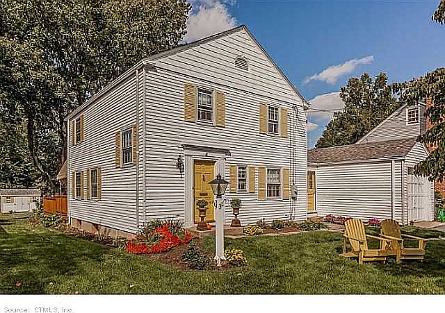 2nd image of 30 Tunxis Rd