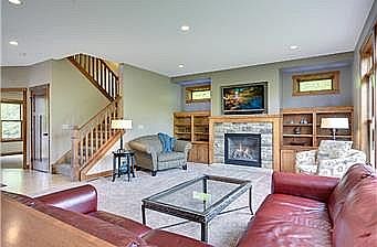 4th image of 1760 Oakpointe Dr