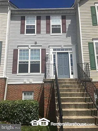 Available Now - Piney Orchard - 3 Br, 2.5 Bath Home With Deck — Photo 1
