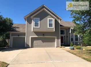 21302 W 48th St, Shawnee, KS 66218