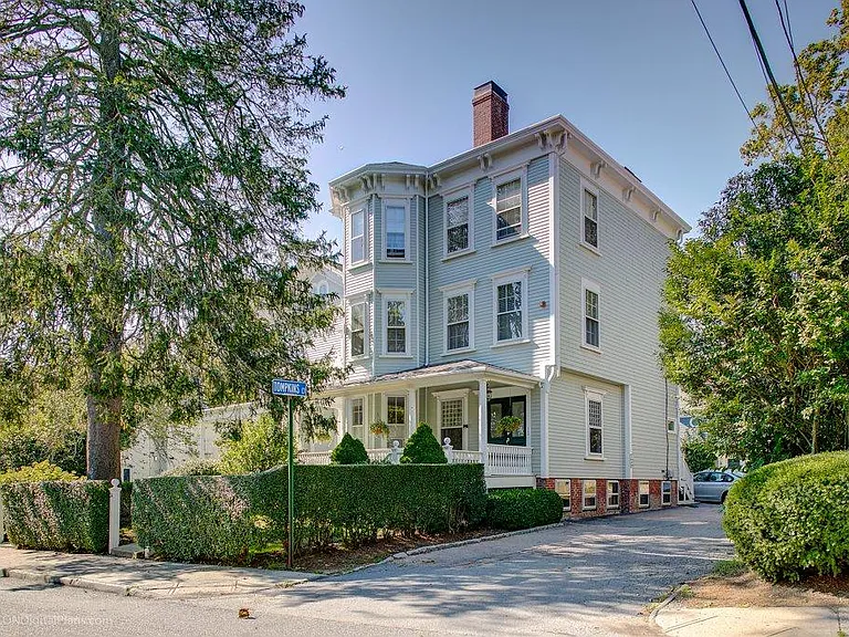 34 Catherine St #A — Photo 2
