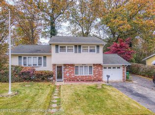 16 Alaska Ave, Jackson, NJ 08527