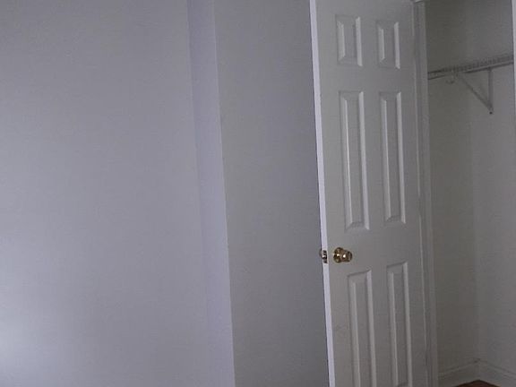 4th image of 4711 W Race Ave