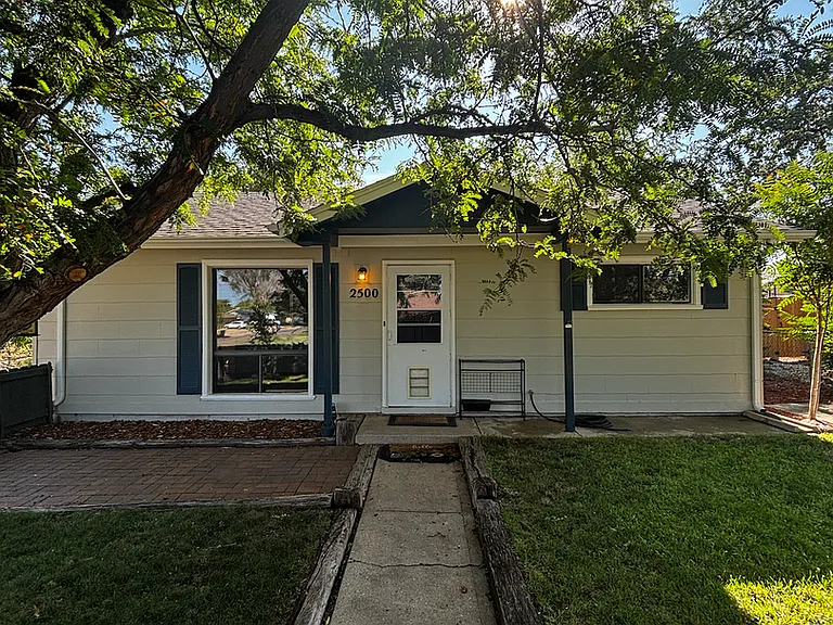 2500 Emilia St — Photo 1