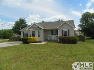 438 Pacific Ave, Oak Grove, KY 42262