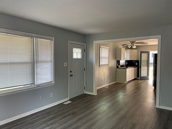 2nd image of 110 Scott Cir