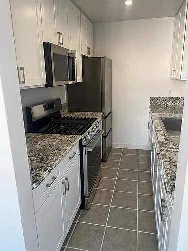 5139 Maplewood Ave #103 Photo 1
