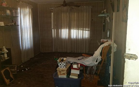 5th image of 240 Esma St