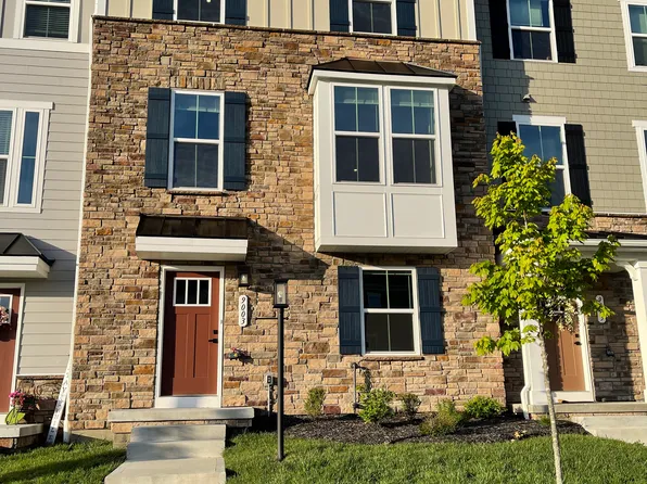 9003 Hickory Rd, Gibsonia, PA 15044