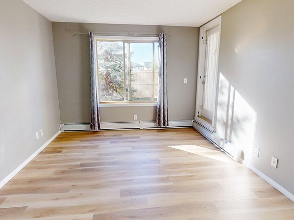 3rd image of 11808 22nd Ave SW #116