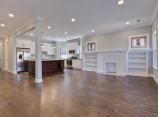 1133 W Columbia Ave APT 2, Chicago, IL 60626