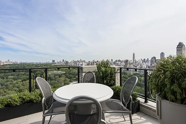 Sold by Nest Seekers International | media 22