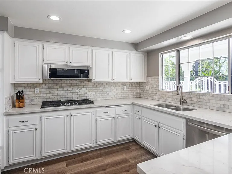 16970 Blanche Pl — Photo 34