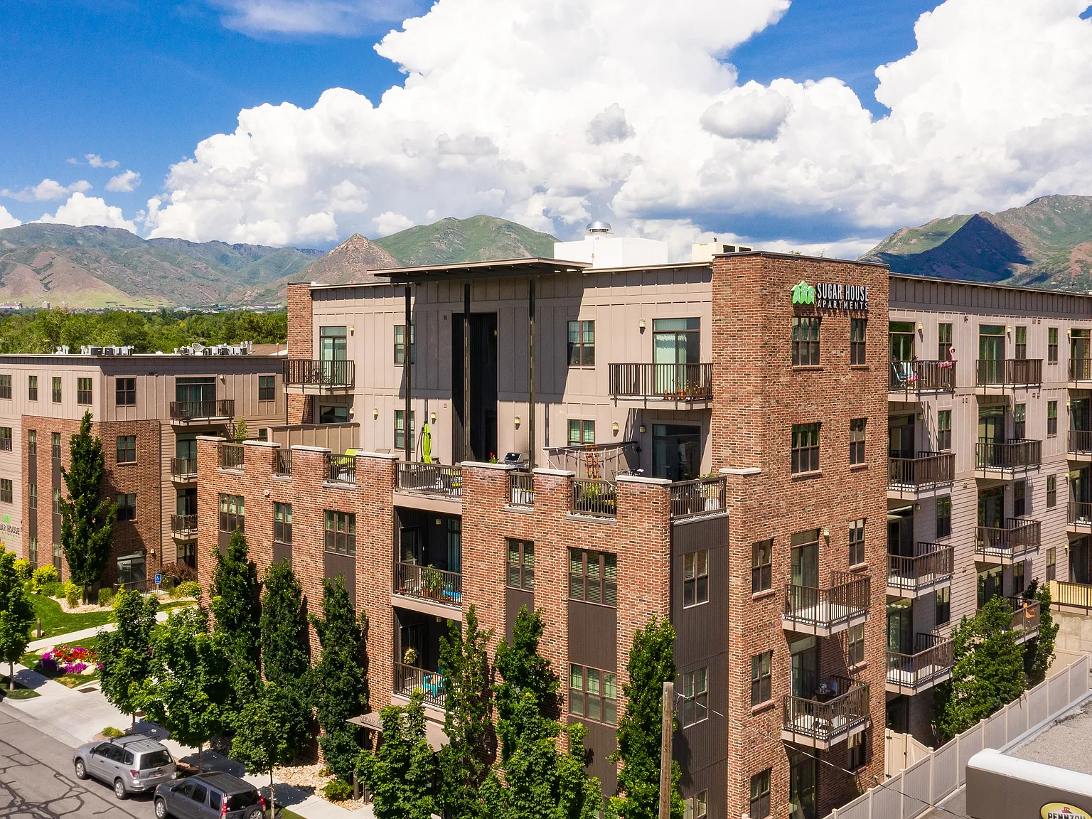 Sugar House Apartments By Urbana — Photo 1