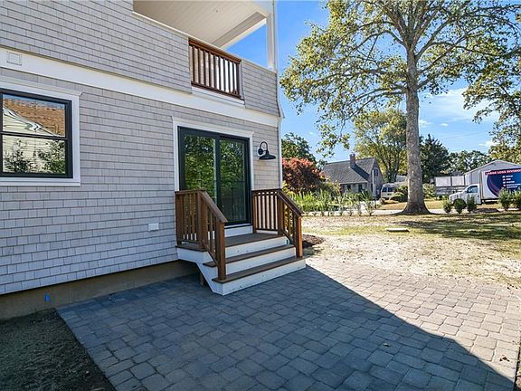 5th image of 106 Winchester Dr