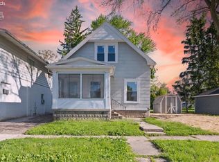 226 W 5th St, Pt Clinton, OH 43452