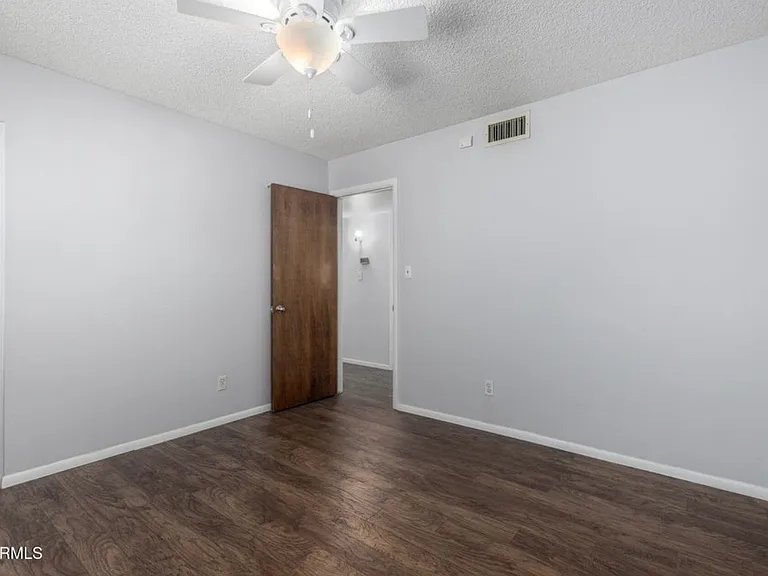 3939 W Caron St — Photo 14