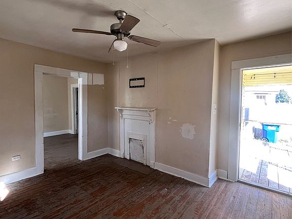 5th image of 67 Clark St