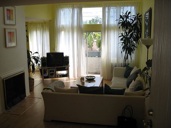 3rd image of 4900 Overland Ave Unit 272