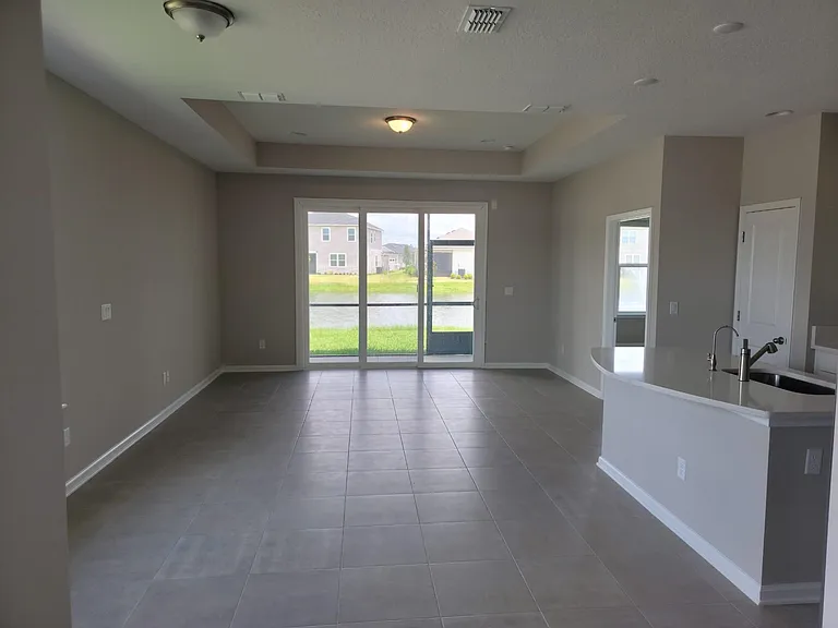 808 Cherry Elm Dr — Photo 6