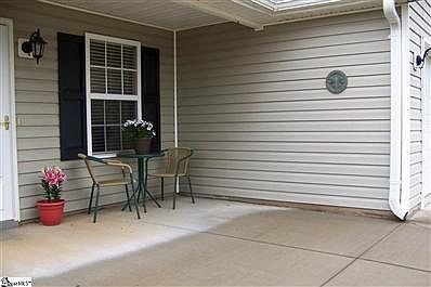 5th image of 406 Shoally Brook Dr