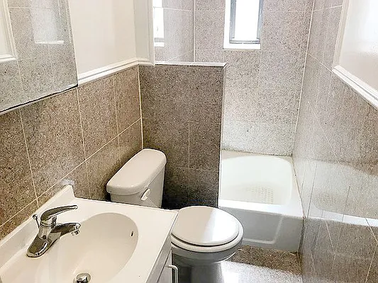 Rented by AJ Clarke | media 22