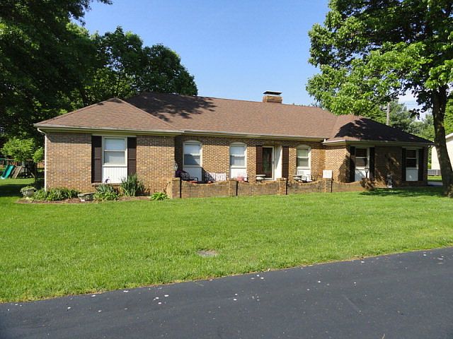 1st image of 606 Meadowlane Dr