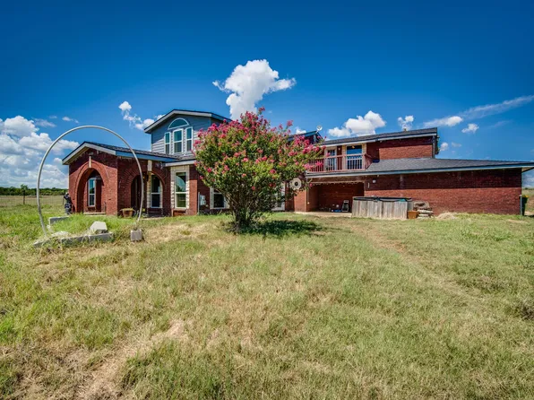 4400 Saint Leger Dr, Cleburne, TX 76033