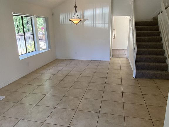 3rd image of 290 Paseo Marguerita
