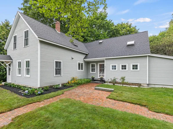 26 Bates Street, Yarmouth, ME 04096