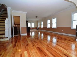 19149 115th Rd, Saint Albans, NY 11412