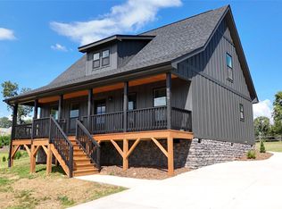129 Scott Meadows Dr, Asheville, NC 28806