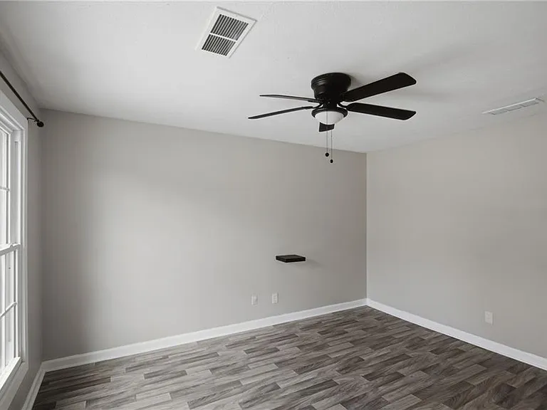 218 Mill Creek Pl — Photo 15